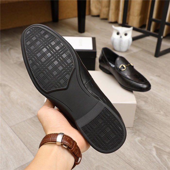 Louis Vuitton Men's loafer