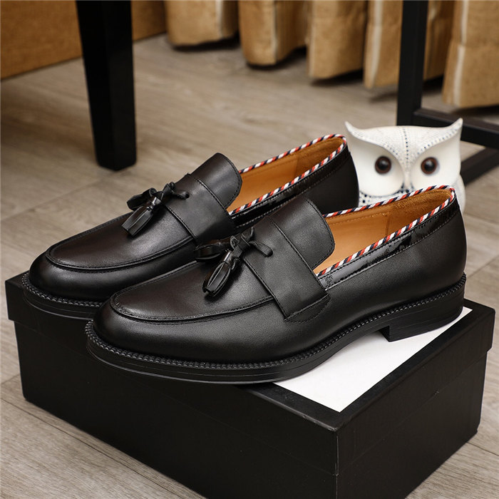 Louis Vuitton Men's loafer