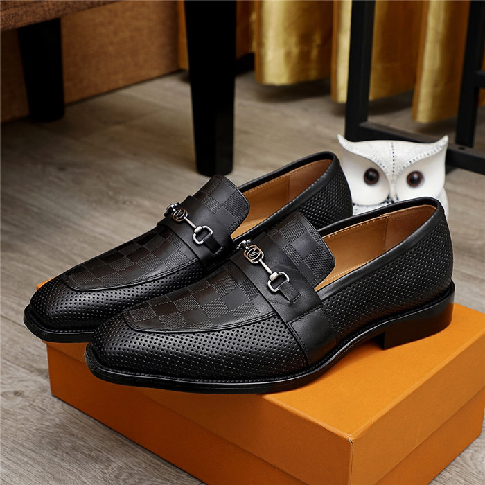 Louis Vuitton Men's loafer