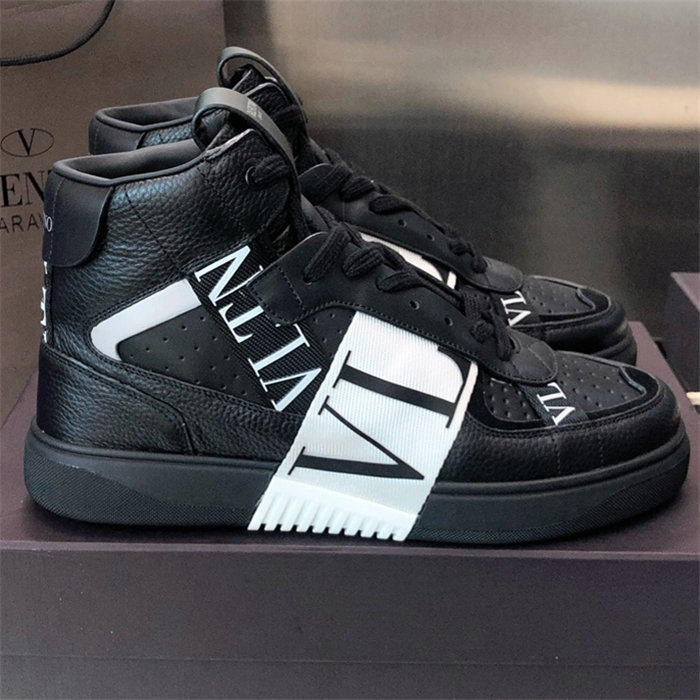 Valentino Sneaker