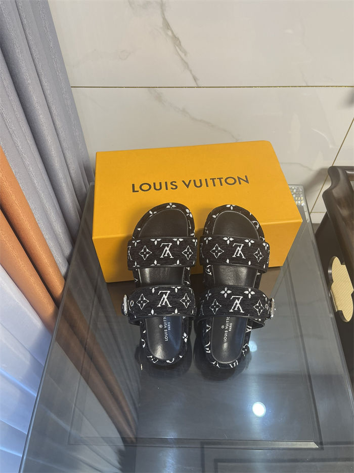 Louis Vuitton Jumbo Flatform Mule strap