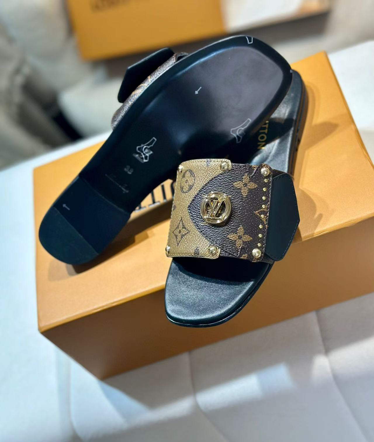 Louis Vuitton LV Frame Flat Mule