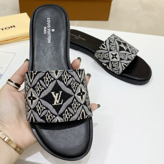 Louis Vuitton Lock It Flat Mule