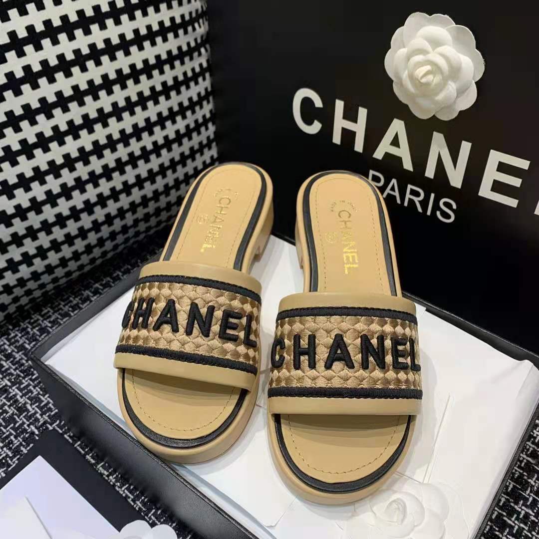 Chanel Women Slippers