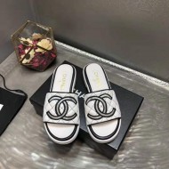 Chanel Women Slippers