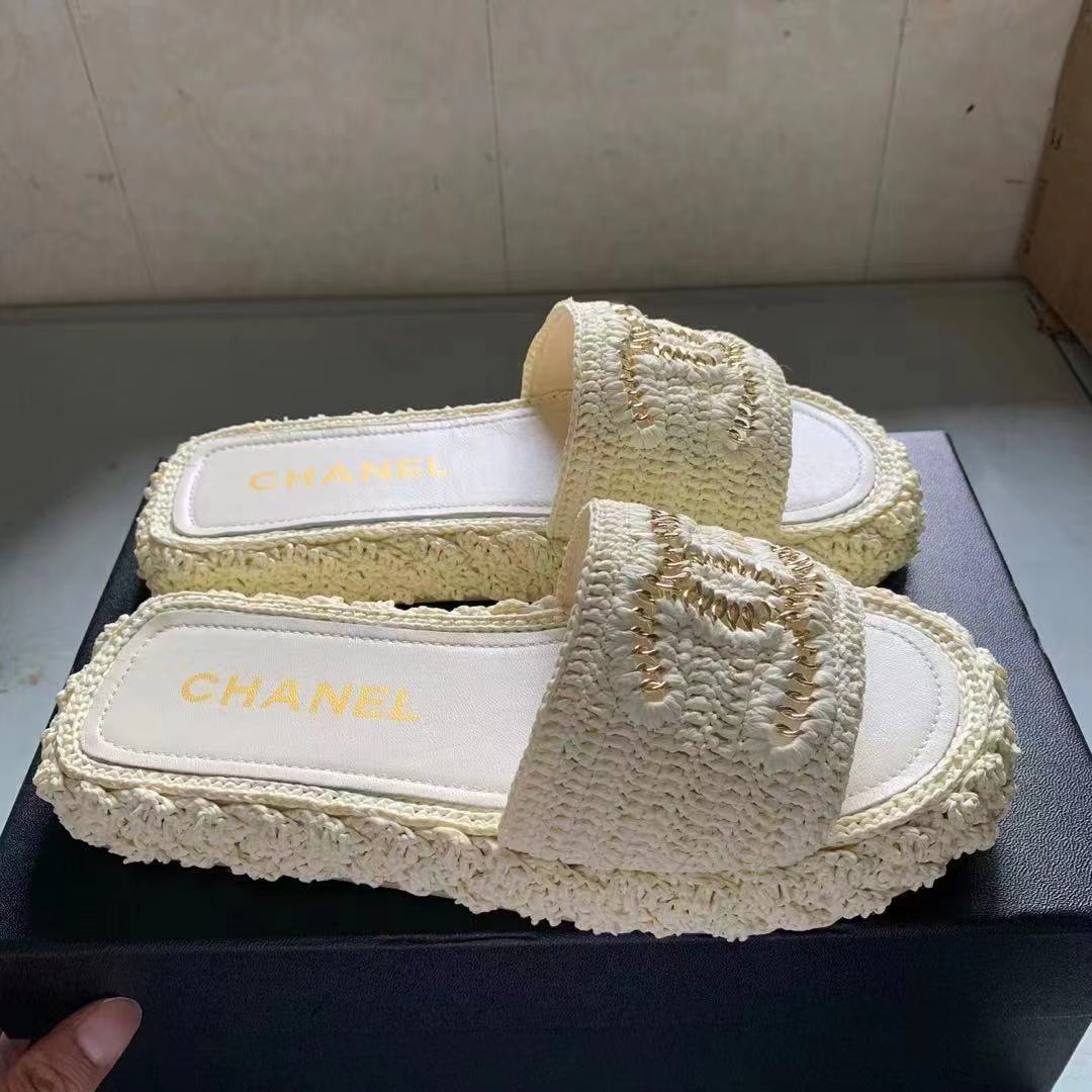 Chanel Women Slippers