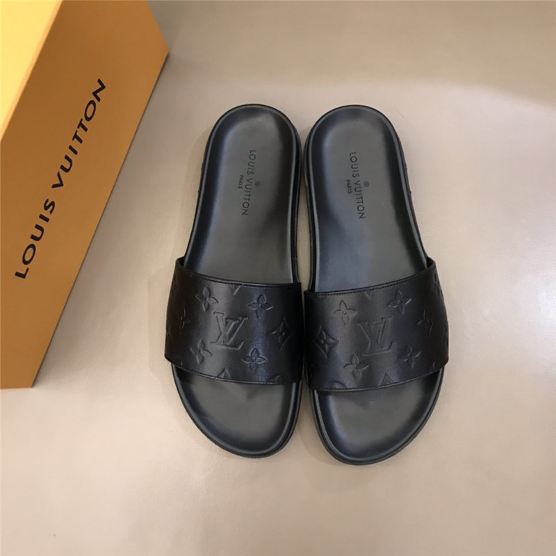 Louis Vuitton Men Mule