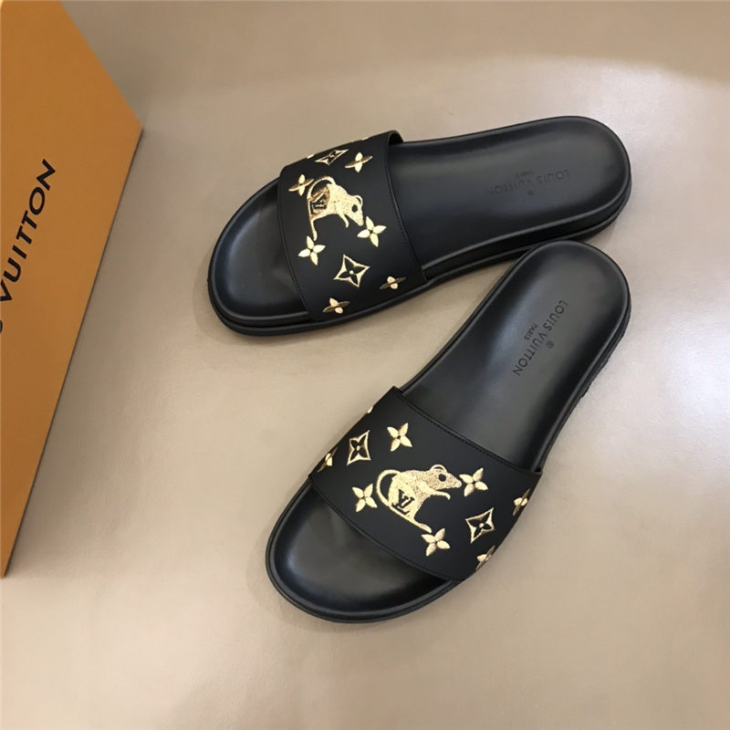 Louis Vuitton Men Mule