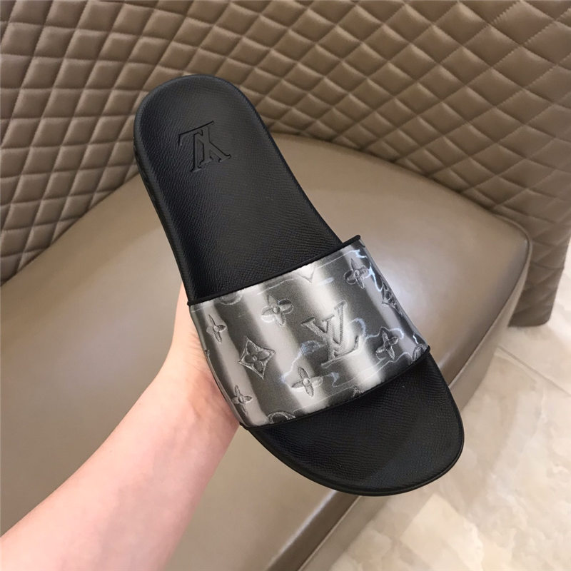 Louis Vuitton Men Mule