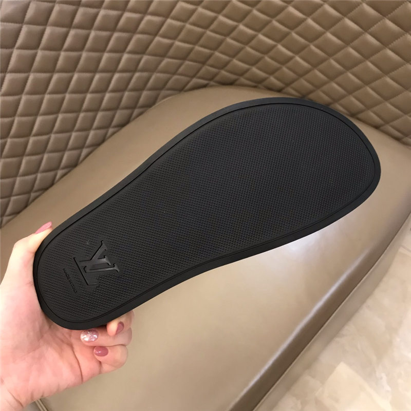 Louis Vuitton Men Mule