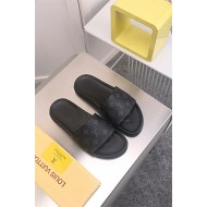 Louis Vuitton Men Mule