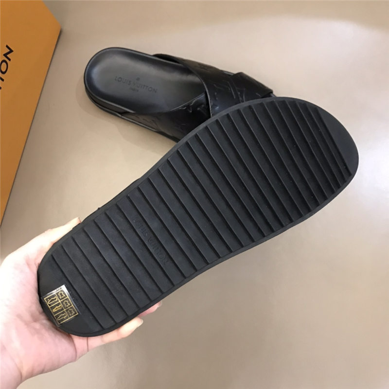 Louis Vuitton Men Mule