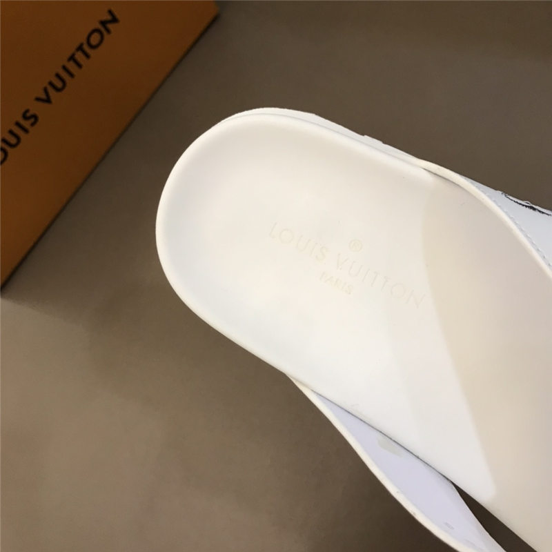 Louis Vuitton Men Mule