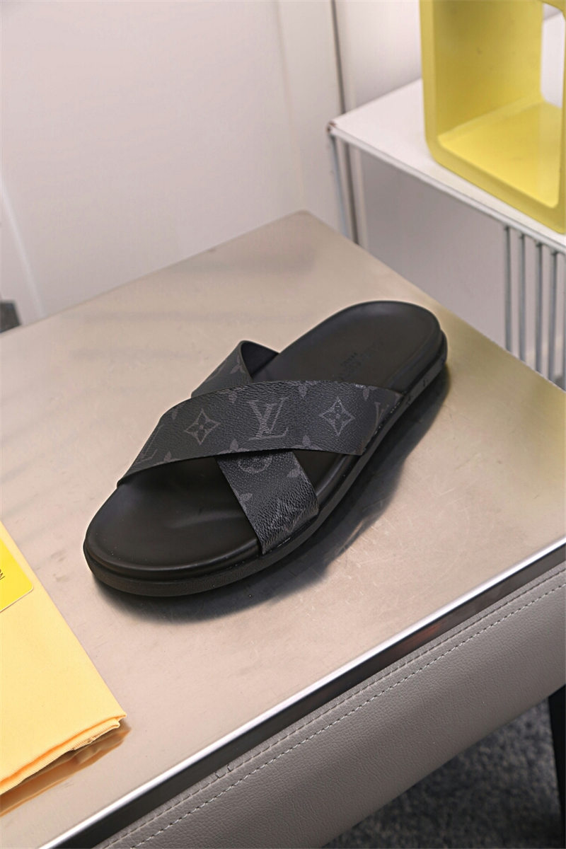 Louis Vuitton Men Mule