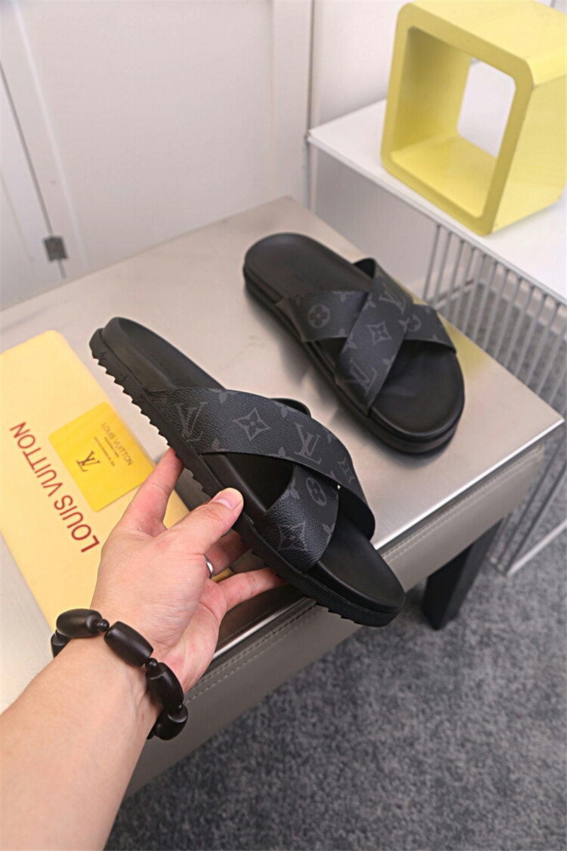 Louis Vuitton Men Mule