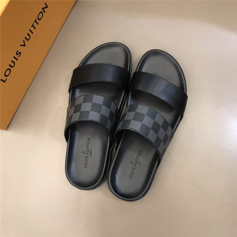 Louis Vuitton Men Mule