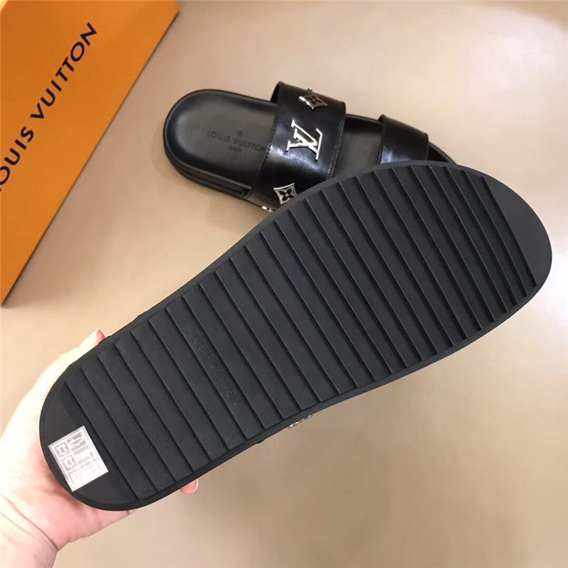 Louis Vuitton Men Mule