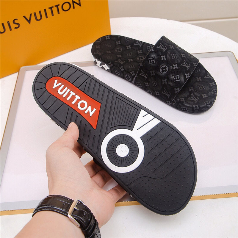 Louis Vuitton Men Waterfront Mule