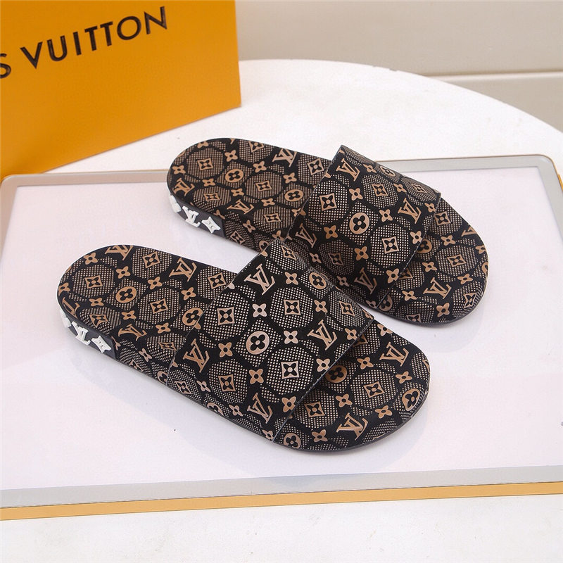 Louis Vuitton Men Waterfront Mule