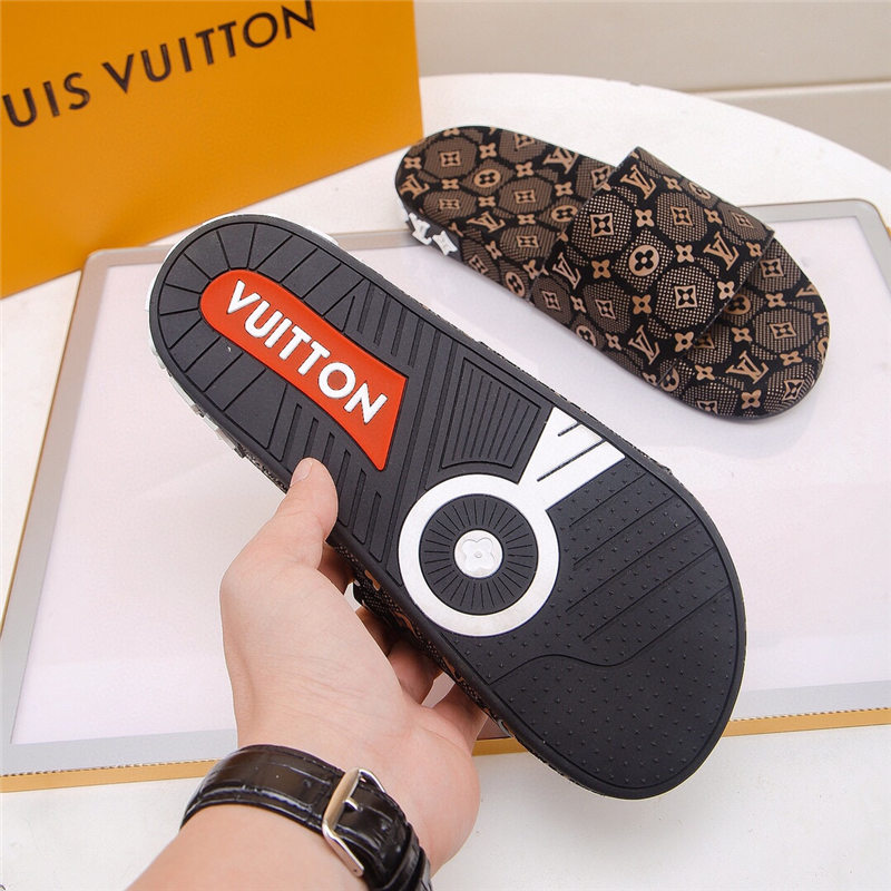 Louis Vuitton Men Waterfront Mule