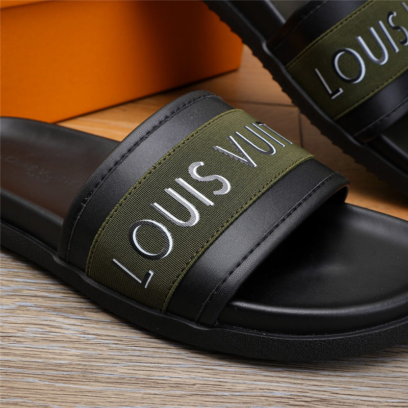 Louis Vuitton Men Waterfront Mule