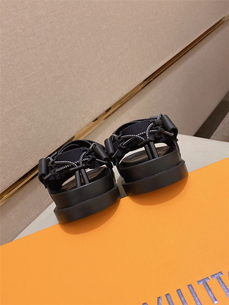 Louis Vuitton Men Honolulu Sandal