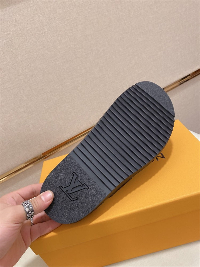 Louis Vuitton Men Honolulu Sandal