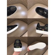 Louis Vuitton Men SNEAKER