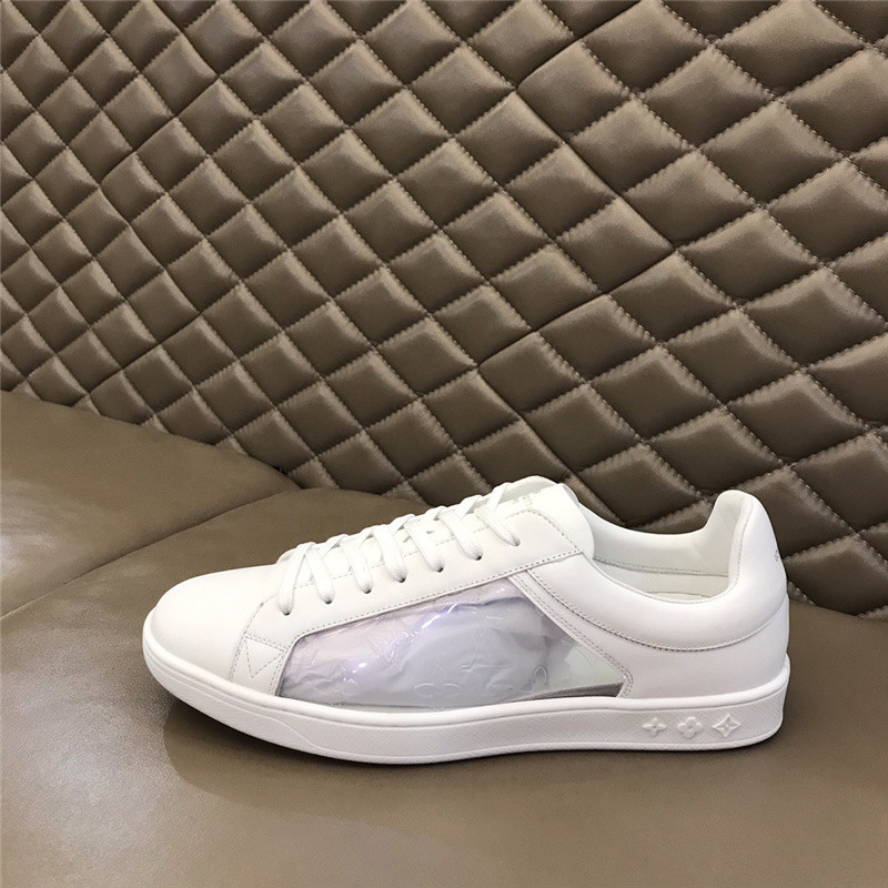 Louis Vuitton Men SNEAKER