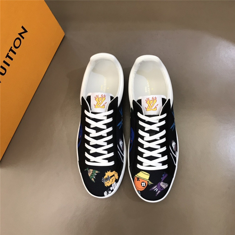 Louis Vuitton Men SNEAKER