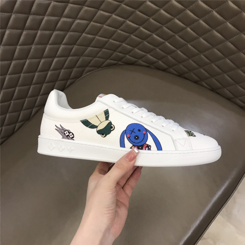 Louis Vuitton Men SNEAKER