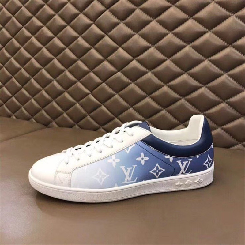 Louis Vuitton Men SNEAKER