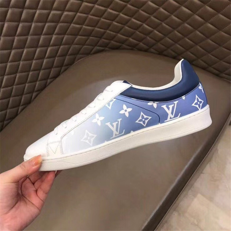 Louis Vuitton Men SNEAKER