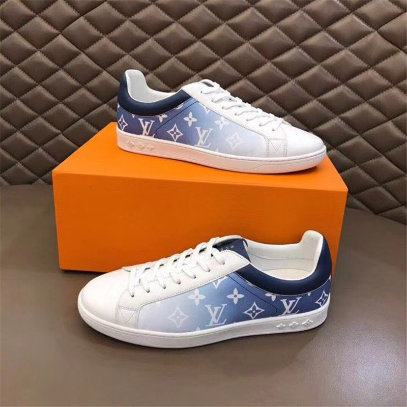 Louis Vuitton Men SNEAKER