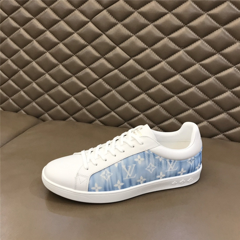 Louis Vuitton Men SNEAKER