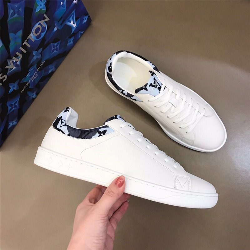 Louis Vuitton Men SNEAKER