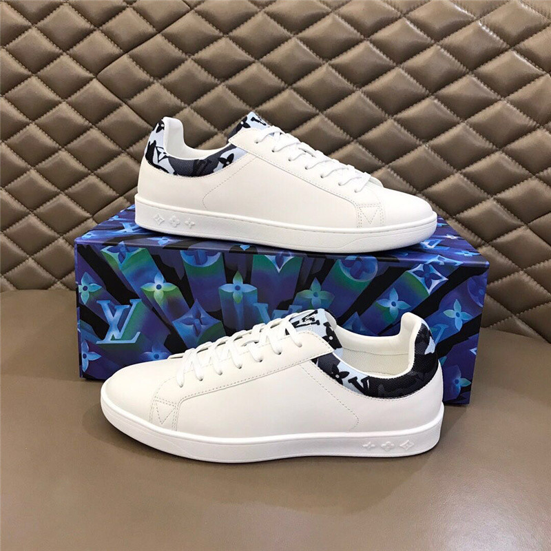 Louis Vuitton Men SNEAKER