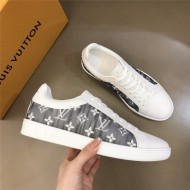 Louis Vuitton Men SNEAKER