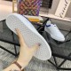 Louis Vuitton Men SNEAKER