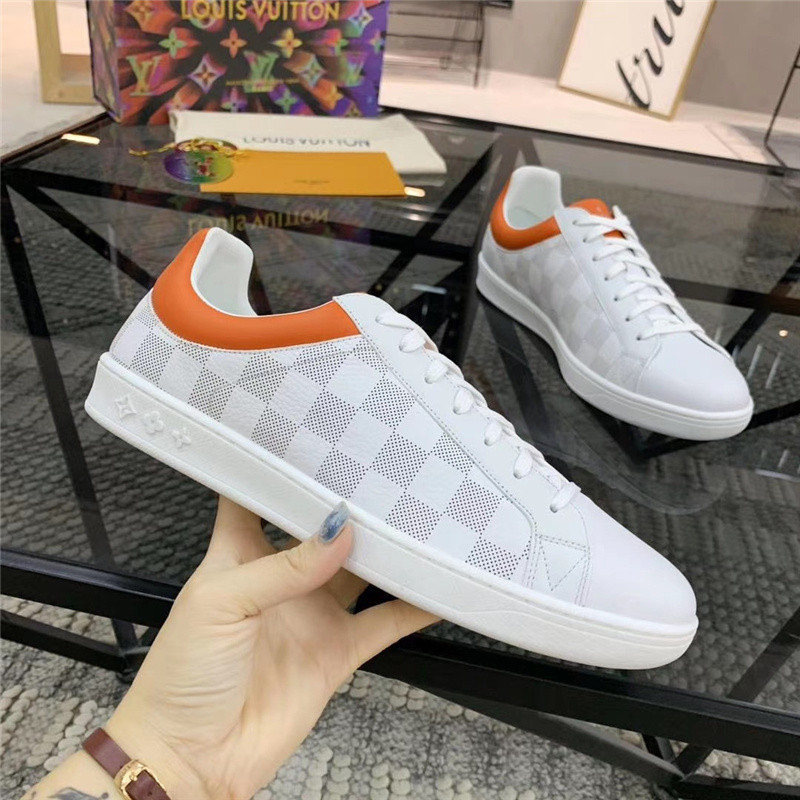 Louis Vuitton Men SNEAKER