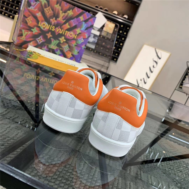 Louis Vuitton Men SNEAKER