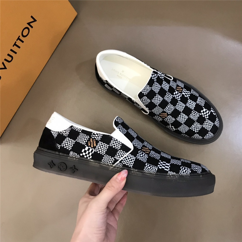 Louis Vuitton Men SNEAKER