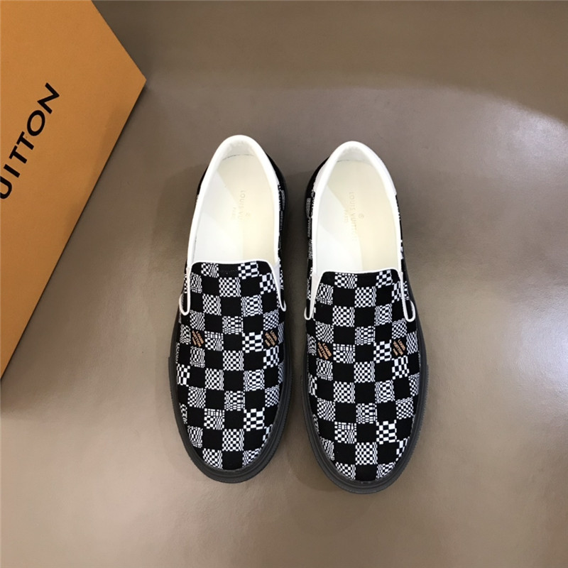 Louis Vuitton Men SNEAKER