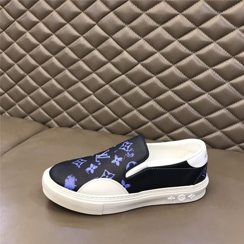 Louis Vuitton Men SNEAKER