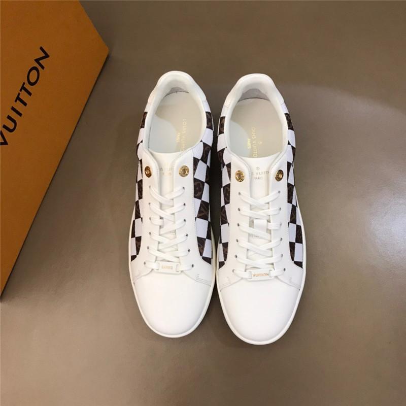 Louis Vuitton Men SNEAKER