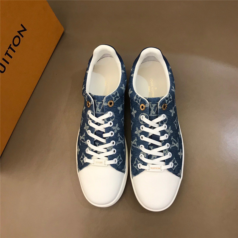 Louis Vuitton Men SNEAKER