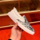 Louis Vuitton Men SNEAKER