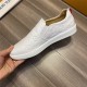 Louis Vuitton Men SNEAKER