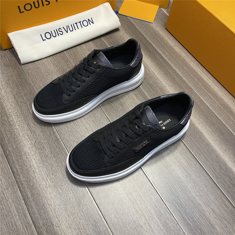 Louis Vuitton Men SNEAKER