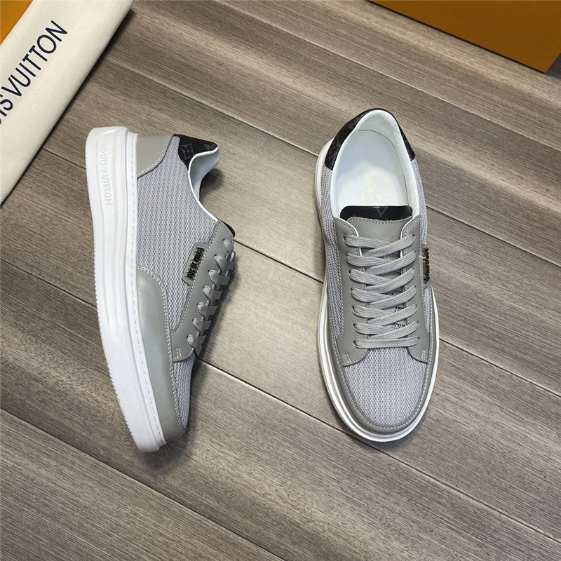 Louis Vuitton Men SNEAKER